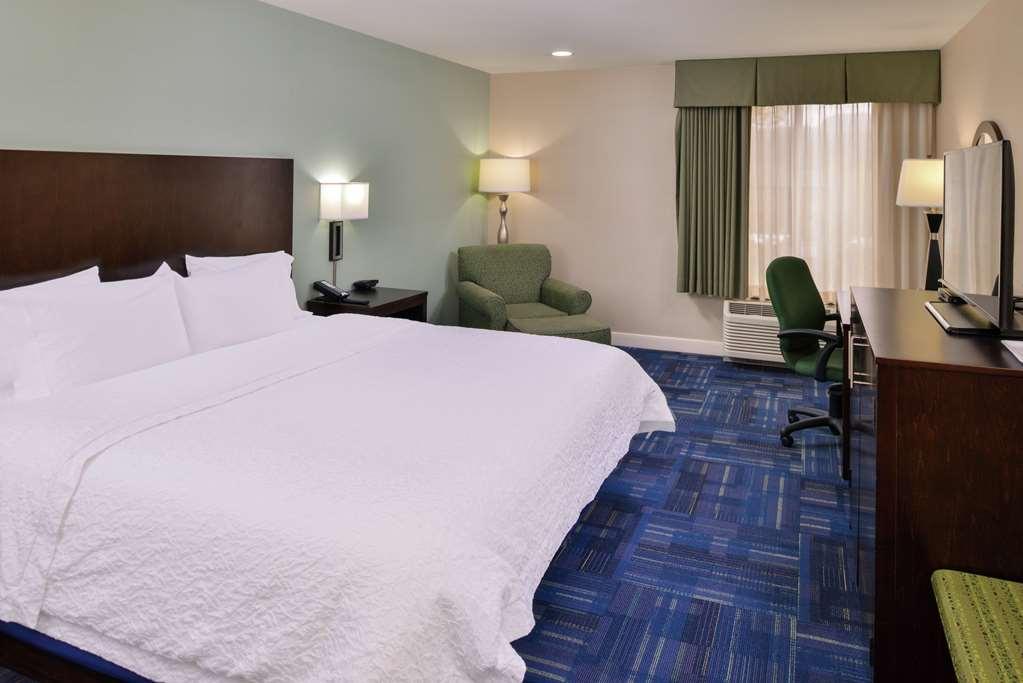 Hampton Inn Юджин Номер фото